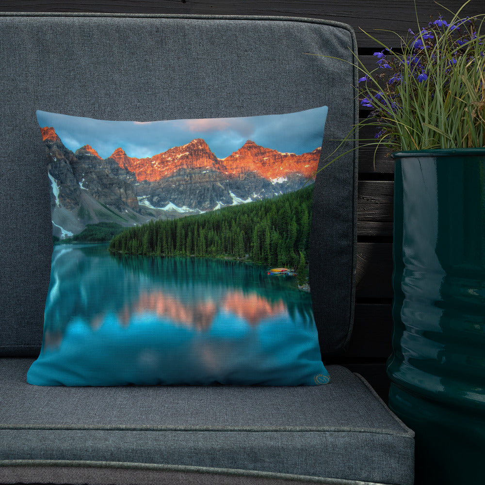 Mountain Serenity Premium Pillow